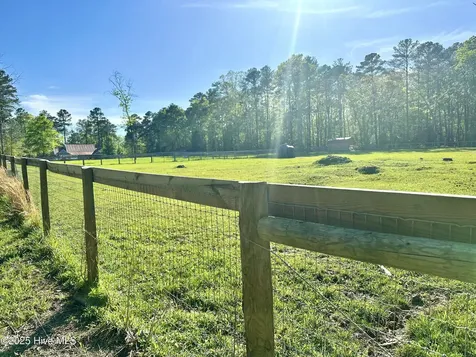 104 Bridle Path Lane Carthage NC 28327