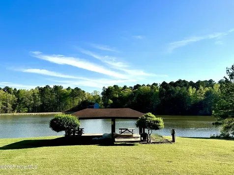 104 Bridle Path Lane Carthage NC 28327