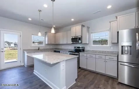 168 Poker House Road Grimesland NC 27837