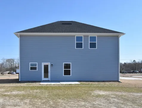168 Poker House Road Grimesland NC 27837