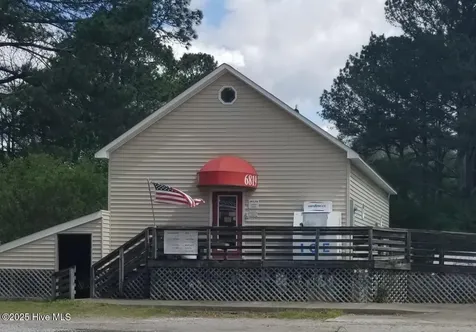 168 Poker House Road Grimesland NC 27837