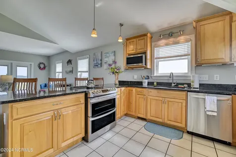 211 -1 Gysgt D W Boatman Drive North Topsail Beach NC 28460