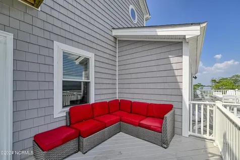 211 -1 Gysgt D W Boatman Drive North Topsail Beach NC 28460