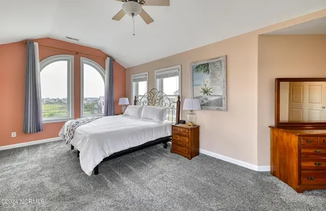 211 -1 Gysgt D W Boatman Drive North Topsail Beach NC 28460