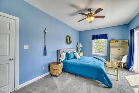 211 -1 Gysgt D W Boatman Drive North Topsail Beach NC 28460