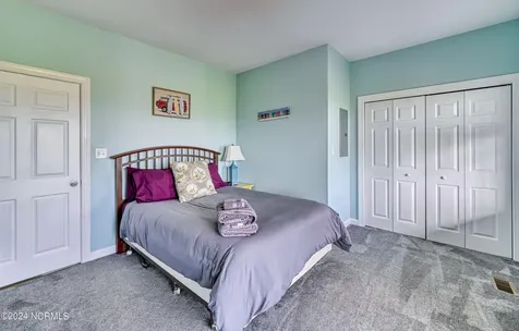 211 -1 Gysgt D W Boatman Drive North Topsail Beach NC 28460