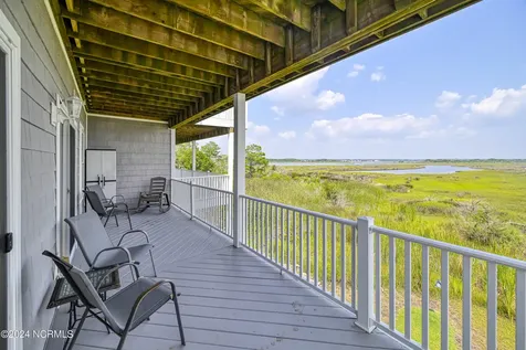 211 -1 Gysgt D W Boatman Drive North Topsail Beach NC 28460