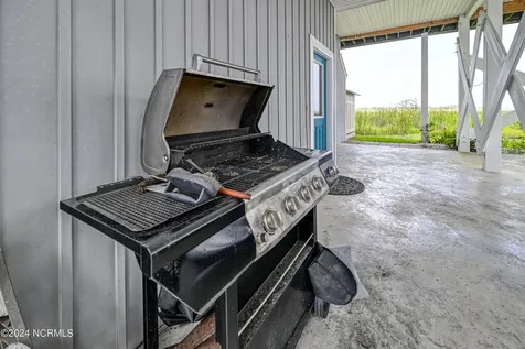 211 -1 Gysgt D W Boatman Drive North Topsail Beach NC 28460