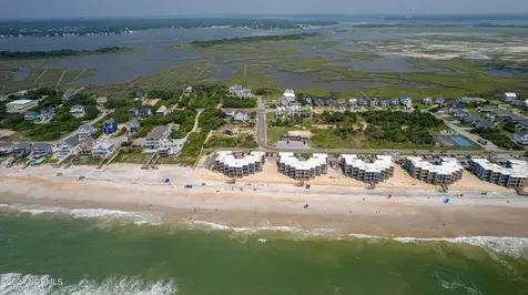 211 -1 Gysgt D W Boatman Drive North Topsail Beach NC 28460