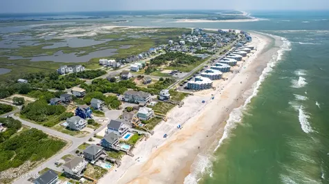 211 -1 Gysgt D W Boatman Drive North Topsail Beach NC 28460