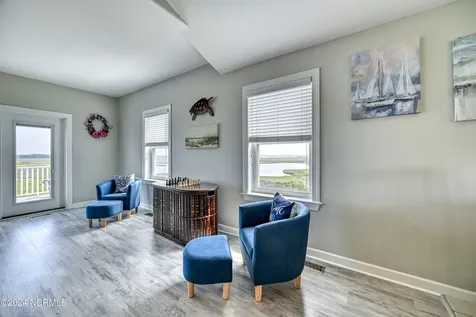 211 -1 Gysgt D W Boatman Drive North Topsail Beach NC 28460