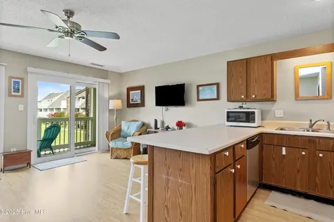9201 Coast Guard Road Emerald Isle NC 28594
