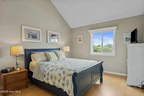 9201 Coast Guard Road Emerald Isle NC 28594