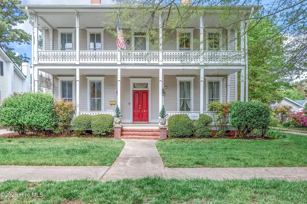 116 W Queen Street Edenton NC 27932