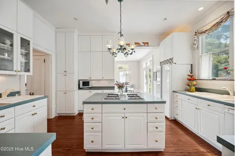 116 W Queen Street Edenton NC 27932