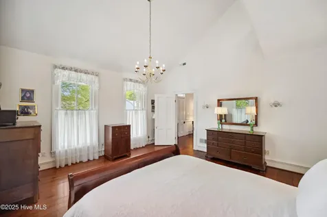 116 W Queen Street Edenton NC 27932