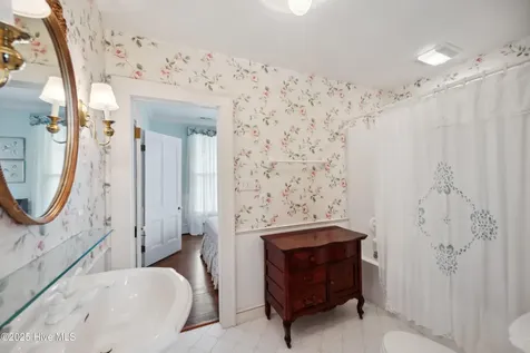 116 W Queen Street Edenton NC 27932