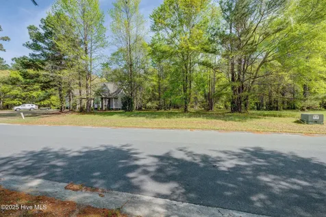 161 Maple Creek Drive Wallace NC 28466