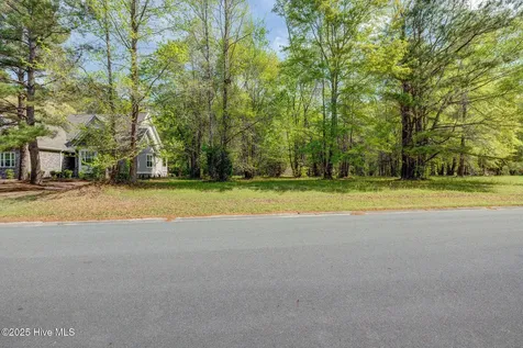161 Maple Creek Drive Wallace NC 28466