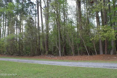 305/307 Yakima Trail Edenton NC 27932