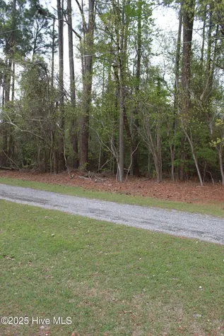 305/307 Yakima Trail Edenton NC 27932