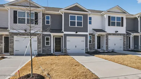 203 Maddox Drive Aberdeen NC 28315