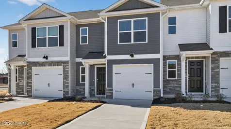 203 Maddox Drive Aberdeen NC 28315