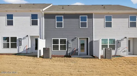 203 Maddox Drive Aberdeen NC 28315