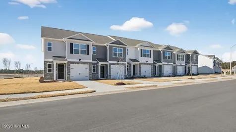 203 Maddox Drive Aberdeen NC 28315