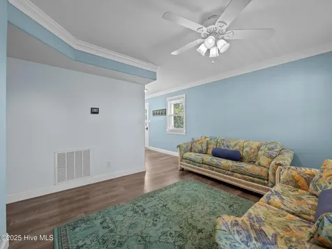 2311 Emerald Drive Emerald Isle NC 28594