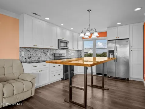 2311 Emerald Drive Emerald Isle NC 28594