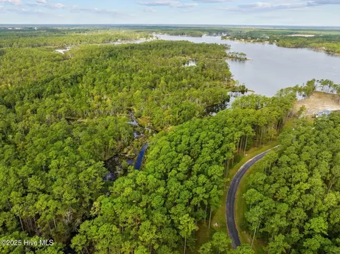 87 Broadview Point Oriental NC 28571