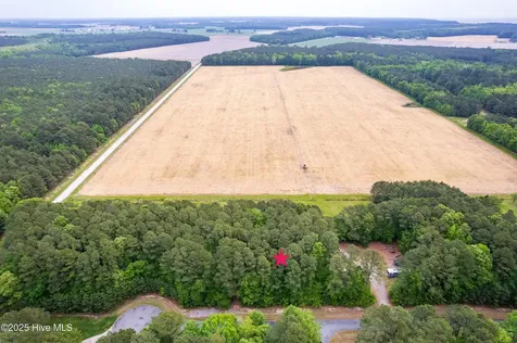 18 Sutton's Landing Road Hertford NC 27944