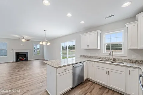 142 Sanctuary Street Jacksonville NC 28546