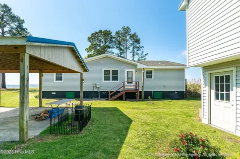 283 Chambers Point Road Belhaven NC 27810