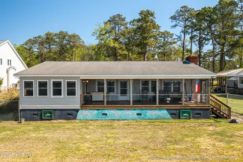 283 Chambers Point Road Belhaven NC 27810