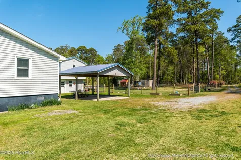 283 Chambers Point Road Belhaven NC 27810