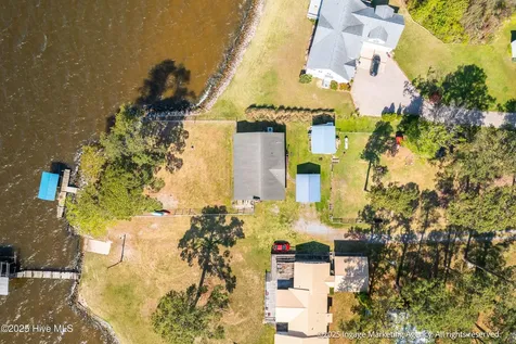 283 Chambers Point Road Belhaven NC 27810