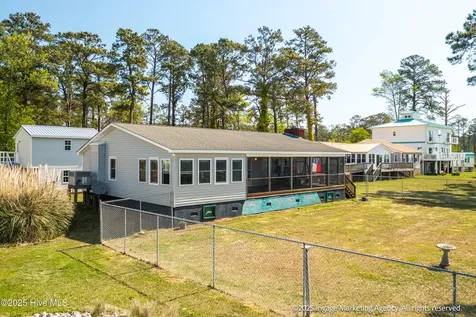283 Chambers Point Road Belhaven NC 27810