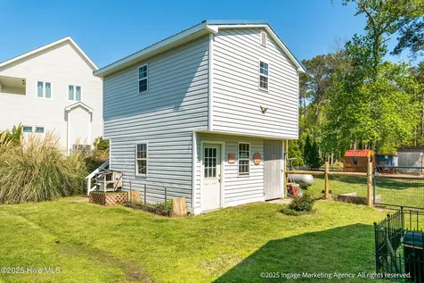 283 Chambers Point Road Belhaven NC 27810