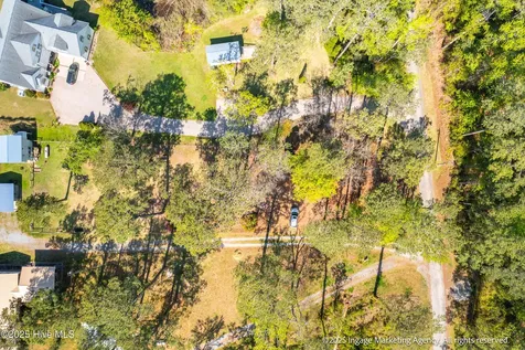 283 Chambers Point Road Belhaven NC 27810
