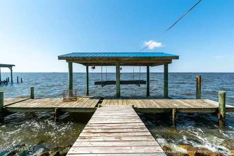 283 Chambers Point Road Belhaven NC 27810