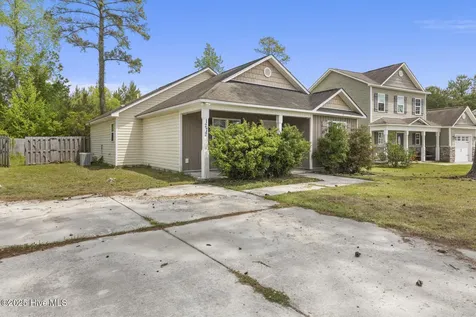 1272 Pickett Road Jacksonville NC 28540