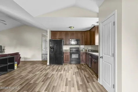 1272 Pickett Road Jacksonville NC 28540