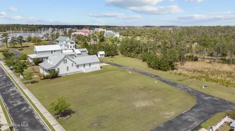81 Boathouse Road Oriental NC 28571