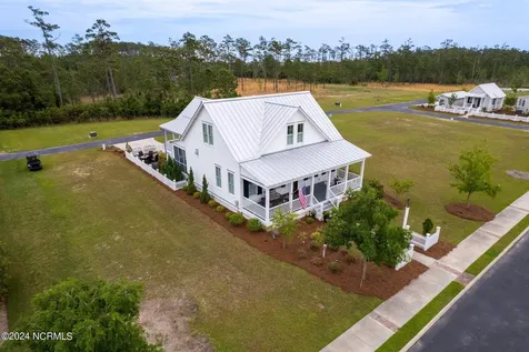 81 Boathouse Road Oriental NC 28571