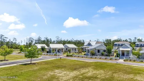 98 Boathouse Road Oriental NC 28571