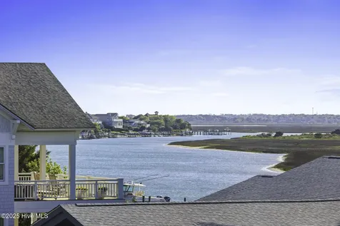 4 Sandy Point Wilmington NC 28411