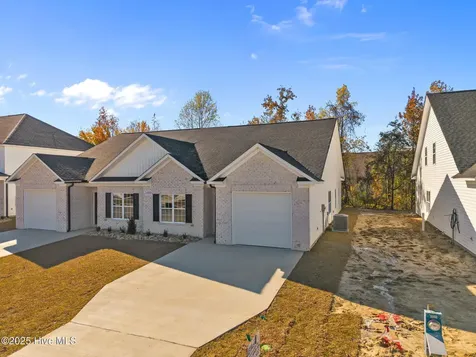2100 Dartford Drive Greenville NC 27834