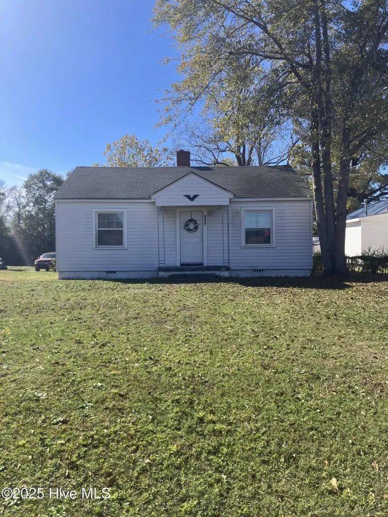 617 Grimes Road Washington NC 27889